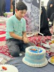 جشن تولد شهید مدافع امنیت و حرم مجید یوسفی در مزارشهدا