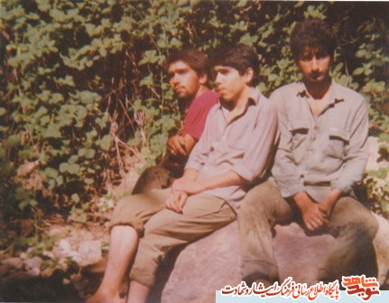 پیامم را به گوش مردم برسانید/ دل کندن از دنیای پوچ پیامم را به گوش مردم برسانید/ دل کندن از دنیای پوچ