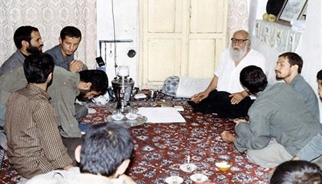 خاطرات شفاهی 65 راوی از شهید حسن باقری در «ملاقات در فکه» خاطرات شفاهی 65 راوی از شهید حسن باقری در «ملاقات در فکه»