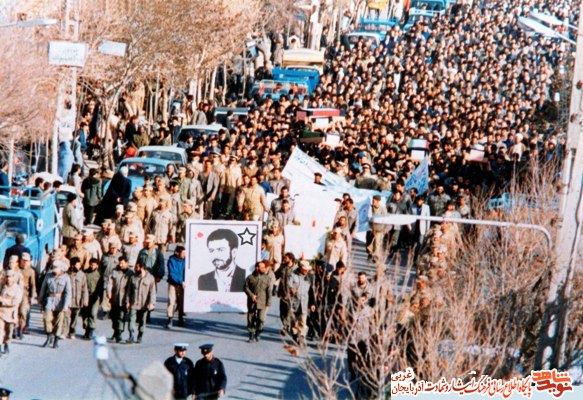 دوست دارم در ديار غربت و آن هم به تنهايي شهيد شوم دوست دارم در ديار غربت و آن هم به تنهايي شهيد شوم