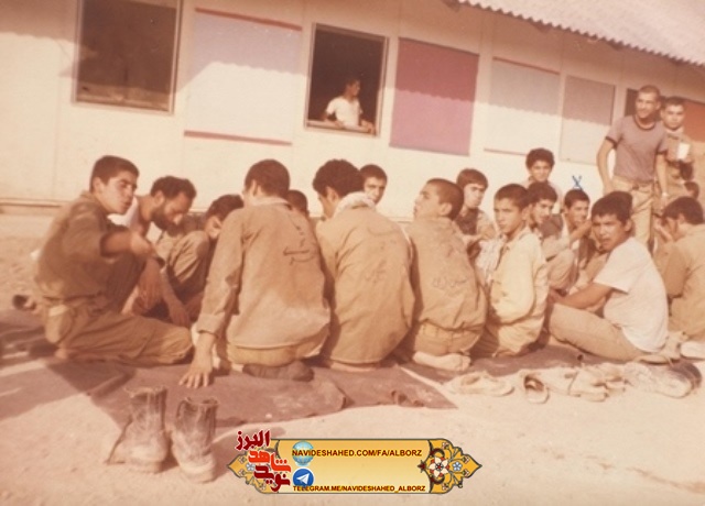 شهیدی که با گریه از خانواده اجازه رفتن به جبهه را گرفت شهیدی که با گریه از خانواده اجازه رفتن به جبهه را گرفت
