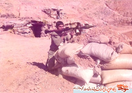 شهید زنده وحی است شهید زنده وحی است