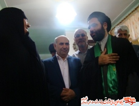 خادمین حرم مطهر امام رضا (ع) در نقده؛ «زیر سایه خورشید» خادمین حرم مطهر امام رضا (ع) در نقده؛ «زیر سایه خورشید»