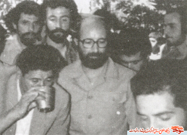 آزادي كردستان مديون كاظمي هاست... آزادي كردستان مديون كاظمي هاست...