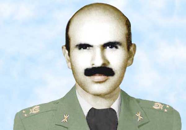 ناگفته های سرهنگ بازنشسته علی حیدر پناهی از شهید ایرج نصرت زاده ناگفته های سرهنگ بازنشسته علی حیدر پناهی از شهید ایرج نصرت زاده