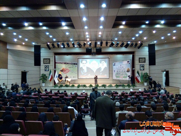 پدر شهید حججی:اصلا حس نمی کنیم فرزندمان از دست رفته / مادر شهید:محسن رفت تا بگوید راه درست پیروی از ولایت فقیه است پدر شهید حججی:اصلا حس نمی کنیم فرزندمان از دست رفته / مادر شهید:محسن رفت تا بگوید راه درست پیروی از ولایت فقیه است