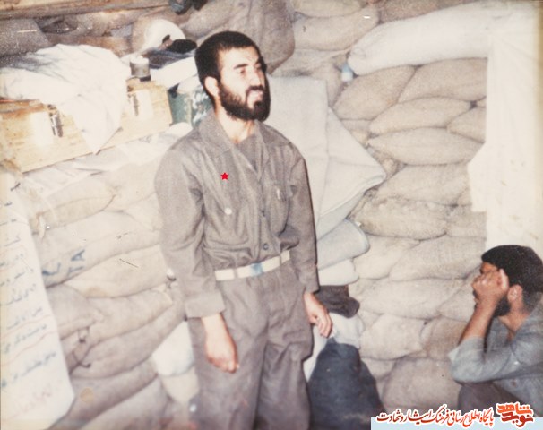 نامه ی شهید خلیل شیرازی از مکانی مقدس به معلمش نامه ی شهید خلیل شیرازی از مکانی مقدس به معلمش