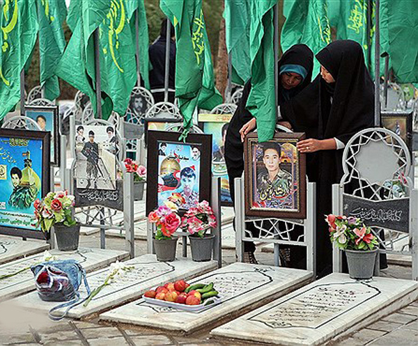ناگفته هایی از زندگی 312 مبارز عاشق / بوی عود، بوی دلتنگی، بوی گل محمدی ناگفته هایی از زندگی 312 مبارز عاشق / بوی عود، بوی دلتنگی، بوی گل محمدی