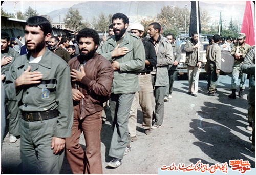 حاج یدالله ناراحت بود که از رفقایش جا مانده حاج یدالله ناراحت بود که از رفقایش جا مانده