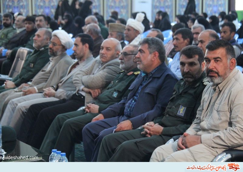 دشمنان انقلاب بدانند که پرچم اسلام ناب محمدی(ص) برای همیشه در جهان برافراشته می ماند.