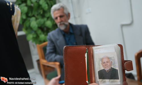 ماجرای قتل عام 27 نفر از اهالی روستای احمد آباد هویزه به جرم پناه دادن به یک خلبان ایرانی ماجرای قتل عام 27 نفر از اهالی روستای احمد آباد هویزه به جرم پناه دادن به یک خلبان ایرانی