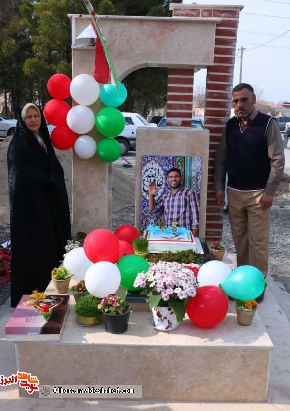 برگزاری مراسم جشن تولد شهید مدافع حرم «علی اصغر الیاسی» در کنار مزارش+تصاویر برگزاری مراسم جشن تولد شهید مدافع حرم «علی اصغر الیاسی» در کنار مزارش+تصاویر