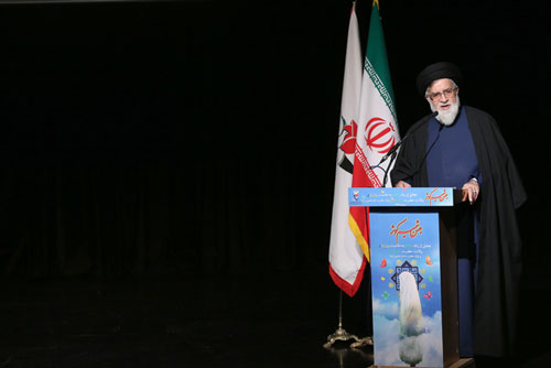 جشن بزرگ «شمیم کوثر»: ایثار مرد و زن نمیشناسند این بار نوبت بانوان بود جشن بزرگ «شمیم کوثر»: ایثار مرد و زن نمیشناسند این بار نوبت بانوان بود