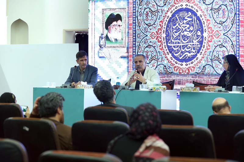 حمایت تمام قد نشر «شاهد» از پژوهشگران ایثار و شهادت/ ادبیات پایداری مظلوم است حمایت تمام قد نشر «شاهد» از پژوهشگران ایثار و شهادت/ ادبیات پایداری مظلوم است