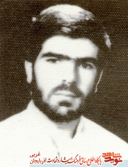 زیر آسمان کبود طریق حق و صراط مستقیم پیروی خط امام باشید زیر آسمان کبود طریق حق و صراط مستقیم پیروی خط امام باشید