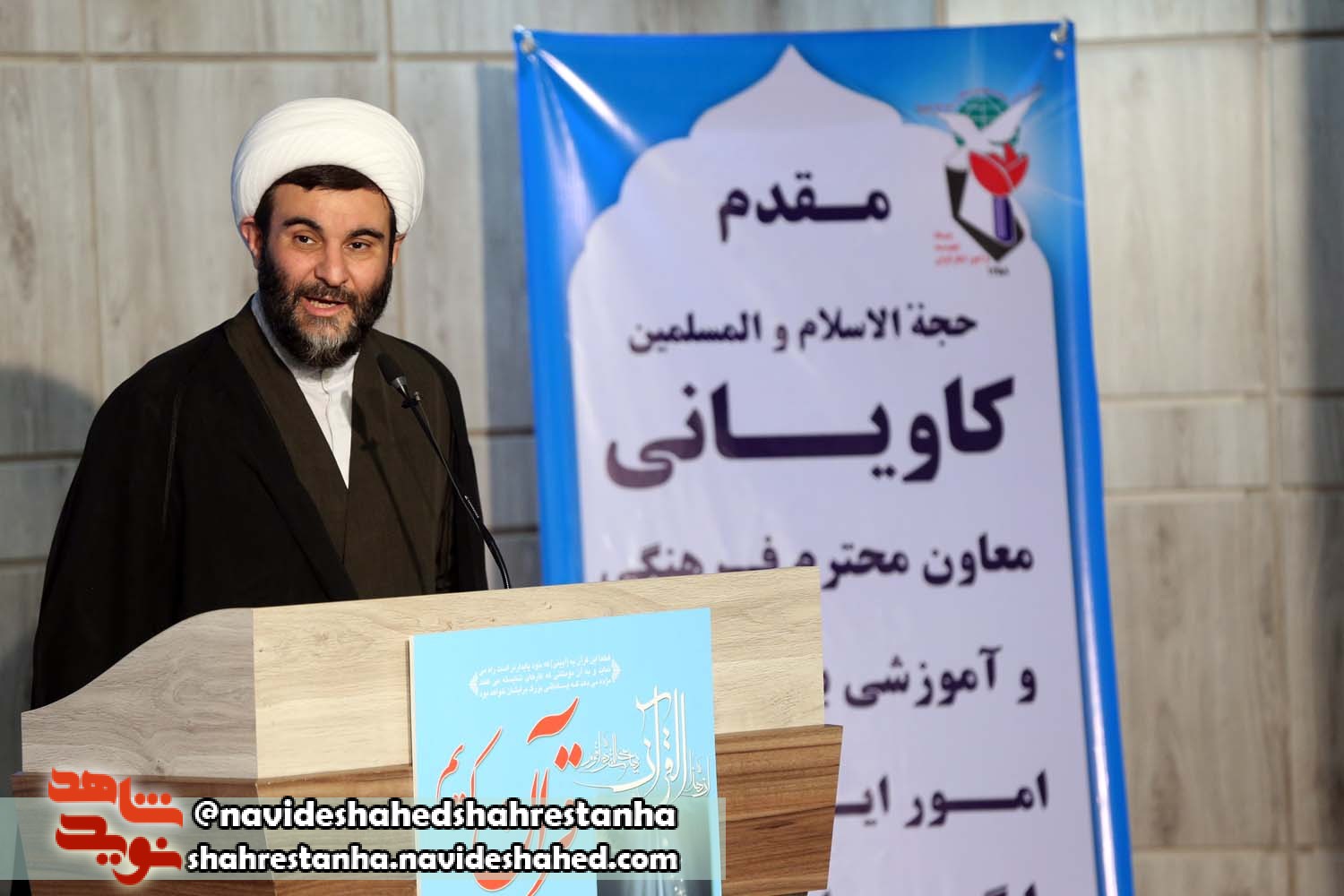 جمعیت ایثارگر برای اعتلای کشور در مسیر قرآن و انقلاب حرکت میکنند جمعیت ایثارگر برای اعتلای کشور در مسیر قرآن و انقلاب حرکت میکنند