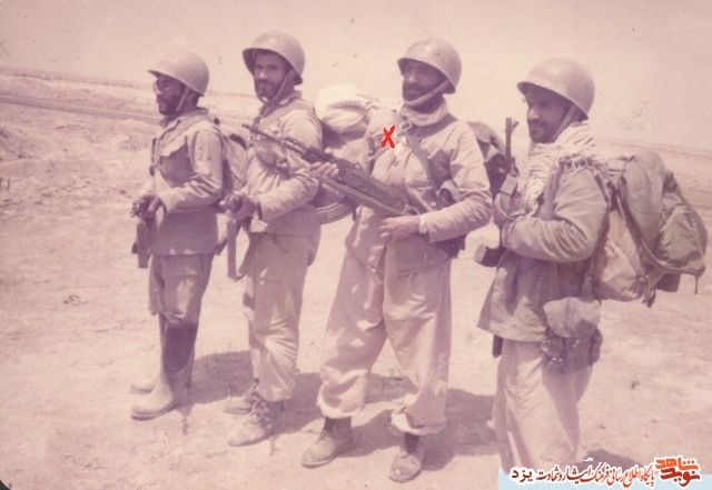 دختری که با آمدن برف منتظر دیدار پدر بود دختری که با آمدن برف منتظر دیدار پدر بود