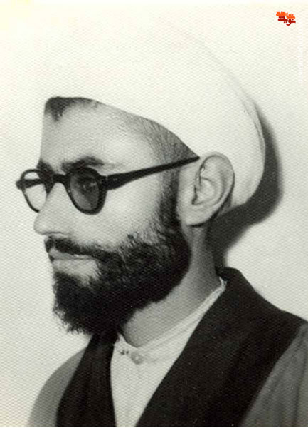 سیره «شیخ شریف»، هنوز ادامه دارد/هیچ جایگاه نظامی نداشت اما دلاورانه به دل دشمن میزد سیره «شیخ شریف»، هنوز ادامه دارد/هیچ جایگاه نظامی نداشت اما دلاورانه به دل دشمن میزد