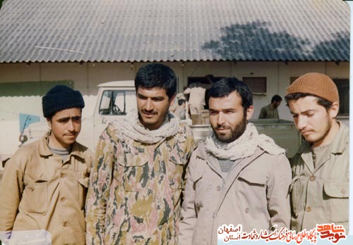 به شهدا بیشتر بیندیشید به شهدا بیشتر بیندیشید