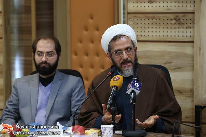 شهید آوین طلایه دار ادبیات پایداری به زبان هنر است/ درباره انقلاب به نوجوانان آگاهی ببخشیم شهید آوین طلایه دار ادبیات پایداری به زبان هنر است/ درباره انقلاب به نوجوانان آگاهی ببخشیم