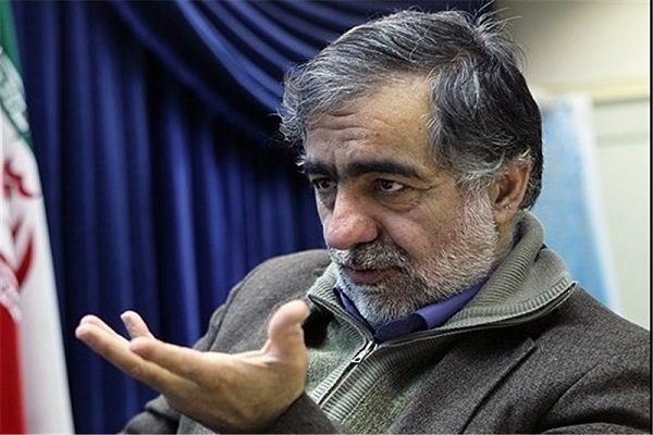 «سرخ نگاران» باید جشنورهای فارغ از زدوبندهای شخصی باشد «سرخ نگاران» باید جشنورهای فارغ از زدوبندهای شخصی باشد