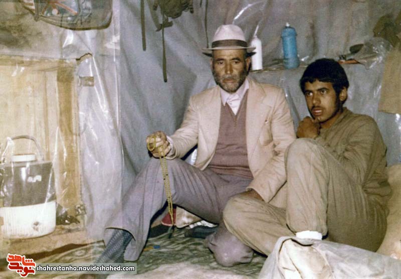 عکس ماندگار| پدر و پسر شهید عکس ماندگار| پدر و پسر شهید