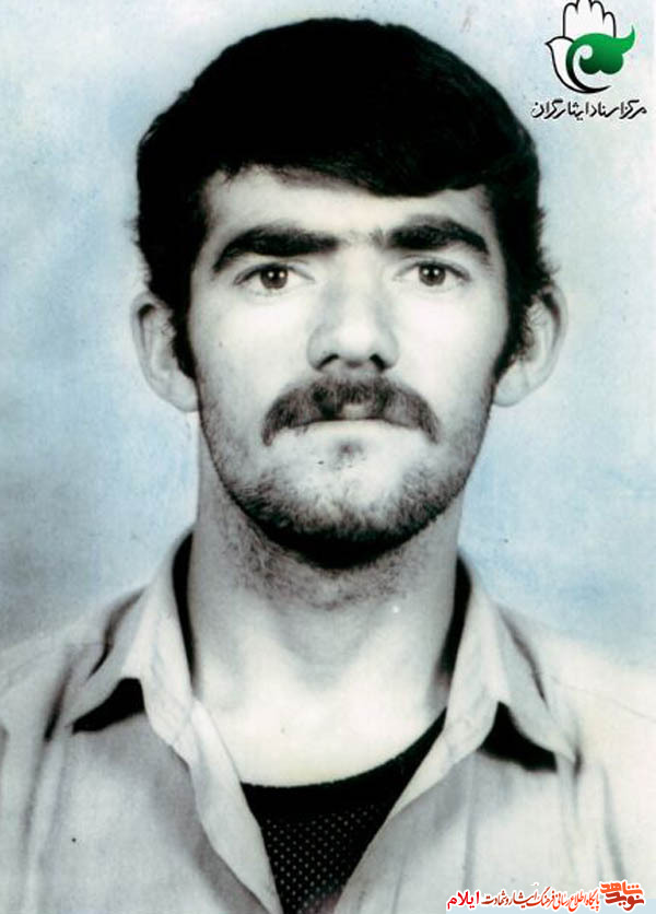 همیشه ظرف غذای بچه ها را می شست و پوتین های آنها را واکس می زد! همیشه ظرف غذای بچه ها را می شست و پوتین های آنها را واکس می زد!