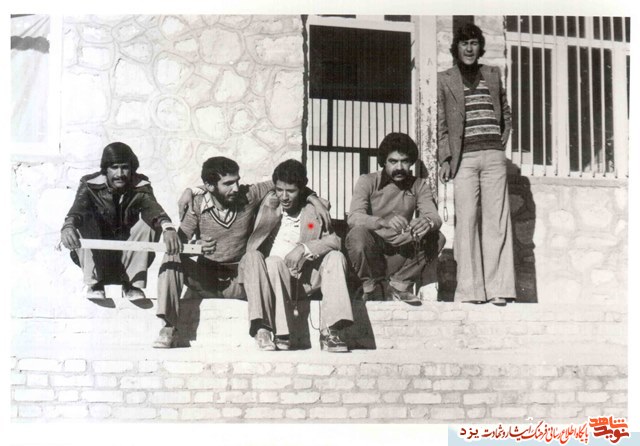 شهید قانع : دنیا وقتی آباد است که مستضعفان زندگی راحتی داشته باشند شهید قانع : دنیا وقتی آباد است که مستضعفان زندگی راحتی داشته باشند