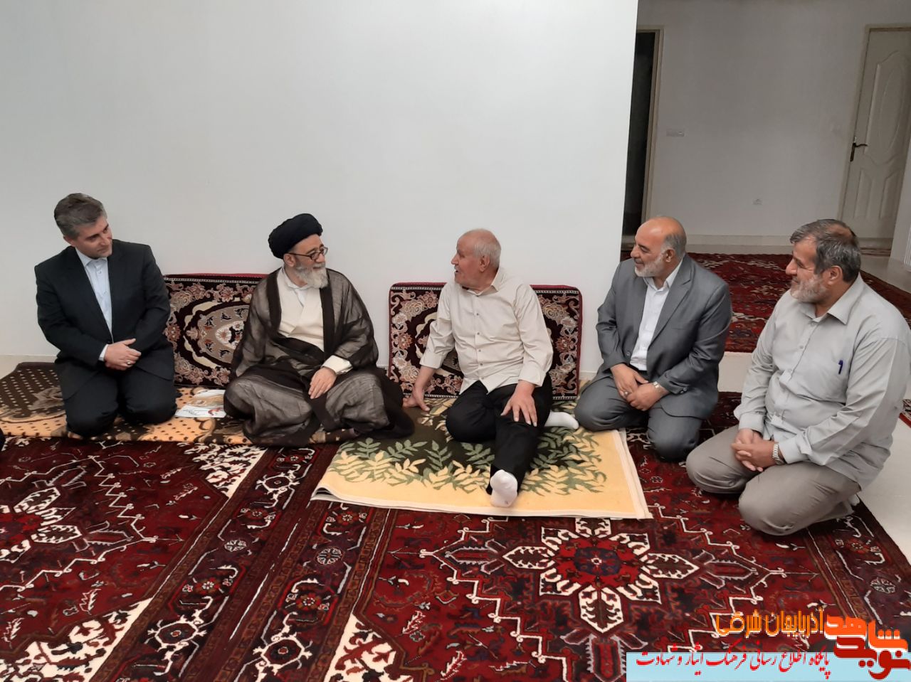 تداوم راه شهدا ضامن استواری نظام مقدس جمهوری اسلامی ایران است تداوم راه شهدا ضامن استواری نظام مقدس جمهوری اسلامی ایران است