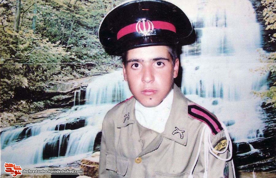 روایتی برادرانه از زندگی شهید نیروی انتظامی «منصور لطیفی» روایتی برادرانه از زندگی شهید نیروی انتظامی «منصور لطیفی»