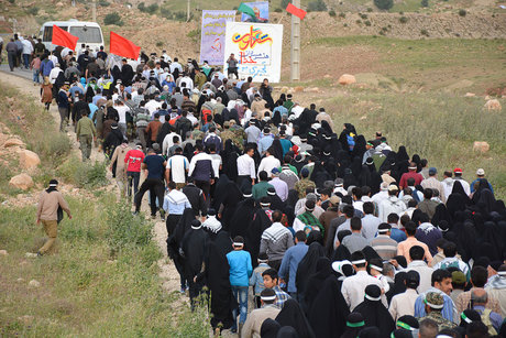 حضور ۱.۵ میلیون نفر در مناطق عملیاتی دفاع مقدس کرمانشاه حضور ۱.۵ میلیون نفر در مناطق عملیاتی دفاع مقدس کرمانشاه