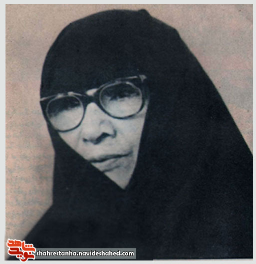 عملیات مرصاد منافقین را رسواتر کرد/ هر سه پسرم را ضد انقلاب شهید کردند / عکس هر سه فرزند را کار کنید نه یکی را عملیات مرصاد منافقین را رسواتر کرد/ هر سه پسرم را ضد انقلاب شهید کردند / عکس هر سه فرزند را کار کنید نه یکی را