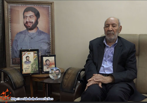 با مرتضی جاویدی در سنگر انقلاب / شهادت مانند بوئيدن يک گل است با مرتضی جاویدی در سنگر انقلاب / شهادت مانند بوئيدن يک گل است