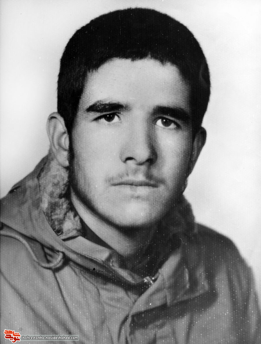 برای شهادت آغوشم باز است برای شهادت آغوشم باز است