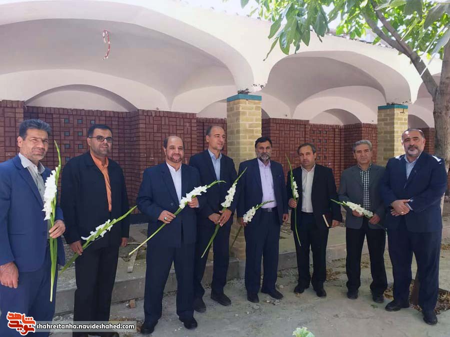 یادآوری ایثارگریهای رزمندگان 8 سال دفاع مقدس موج خدمت را در بین مسئولان به راه میاندازد یادآوری ایثارگریهای رزمندگان 8 سال دفاع مقدس موج خدمت را در بین مسئولان به راه میاندازد
