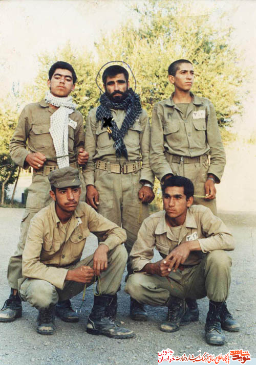 راه انقلاب اسلامی راه جهاد در راه خداست راه انقلاب اسلامی راه جهاد در راه خداست