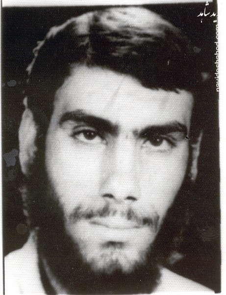 قرآن بخوانید و به قرآن عمل کنید قرآن بخوانید و به قرآن عمل کنید