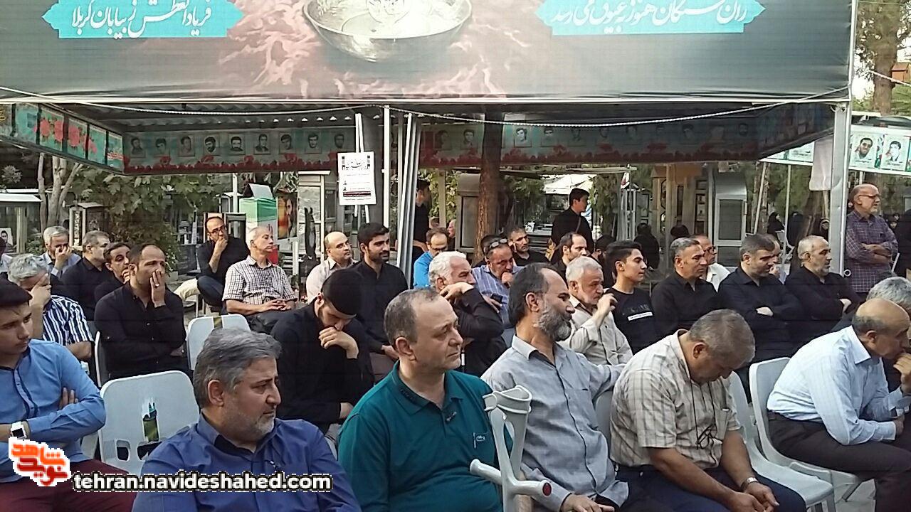 گردهمایی رزمندگان تخریبچی در گلزار شهدا گردهمایی رزمندگان تخریبچی در گلزار شهدا
