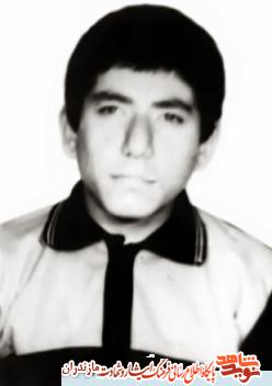 از شعار نویسی تا مبارزه با ضد انقلاب از شعار نویسی تا مبارزه با ضد انقلاب