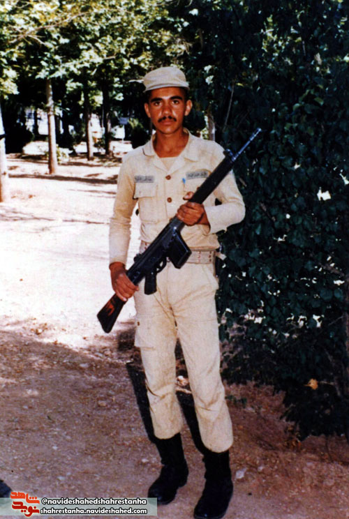 دیدار مسئولان شهرستان فیروزکوه با خانواده شهید دیدار مسئولان شهرستان فیروزکوه با خانواده شهید
