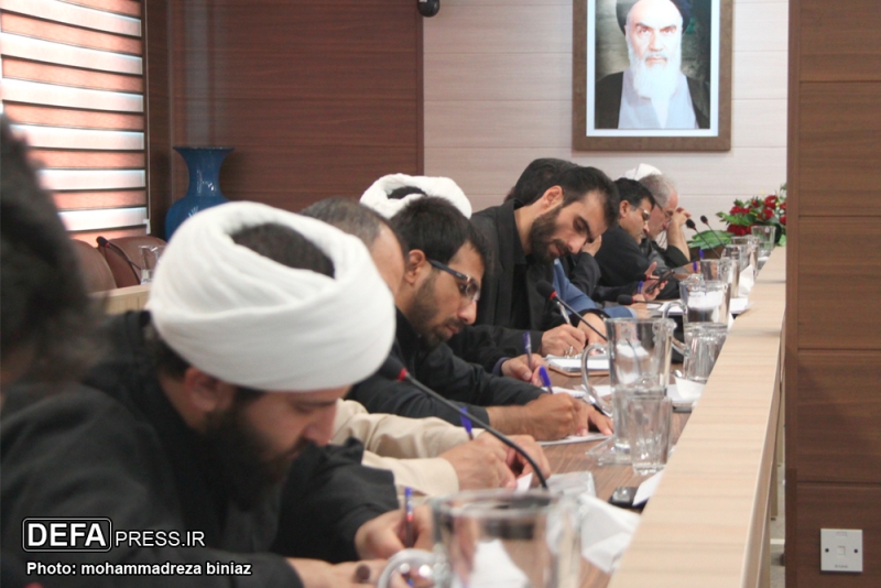 کارگاه آموزشی روش های مدخل نویسی دانشنامه دفاع مقدس همدان برگزار شد کارگاه آموزشی روش های مدخل نویسی دانشنامه دفاع مقدس همدان برگزار شد