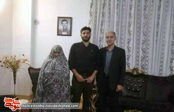 دیدار رئیس بنیاد شهید دماوند با خانواده شهدا دیدار رئیس بنیاد شهید دماوند با خانواده شهدا
