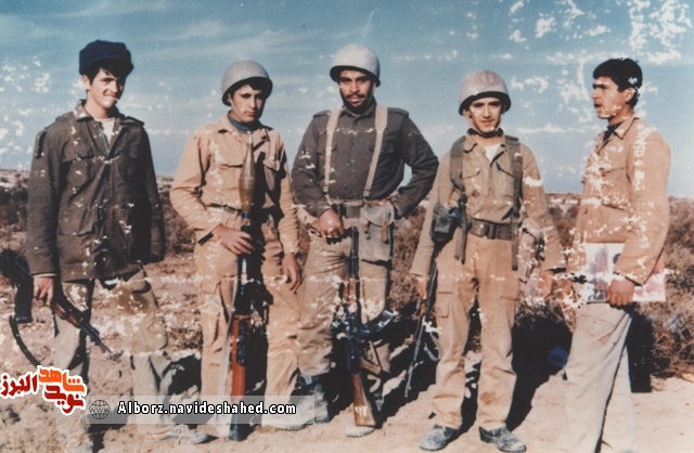 «پیکری بر دستان آسمانیان» «پیکری بر دستان آسمانیان»