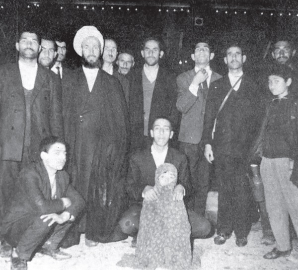 درنگي در حيات علمي، اخلاقي و مبارزاتي شهيد آيتالله عبدالحسين دستغيب شيرازي درنگي در حيات علمي، اخلاقي و مبارزاتي شهيد آيتالله عبدالحسين دستغيب شيرازي