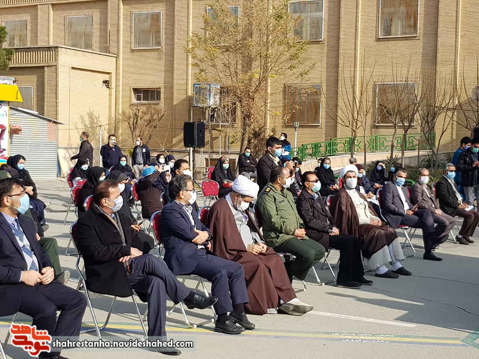 مراسم تجلیل از مدافعان سلامت در شهرستان رباط کریم برگزار شد