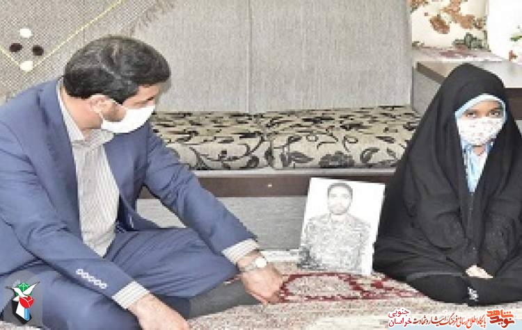 دیدار با خانواده شهید رضوی دیدار با خانواده شهید رضوی
