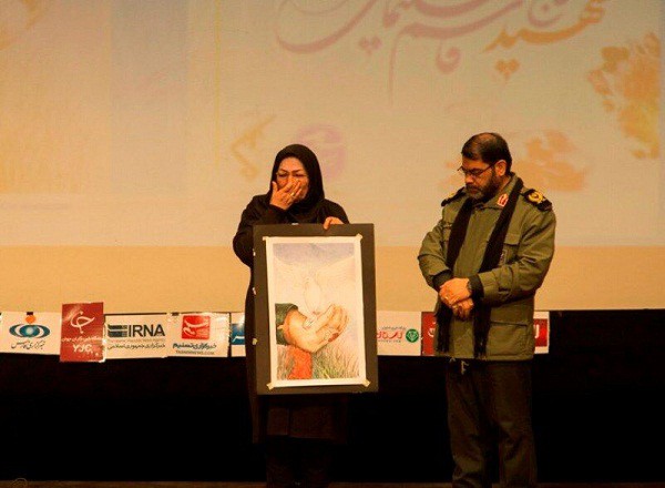هربار به انگشتر می‌رسیدم قلمم جلو نمی‌رفت/ شهدا دستش را گرفتند تا دست سردار را بکشد