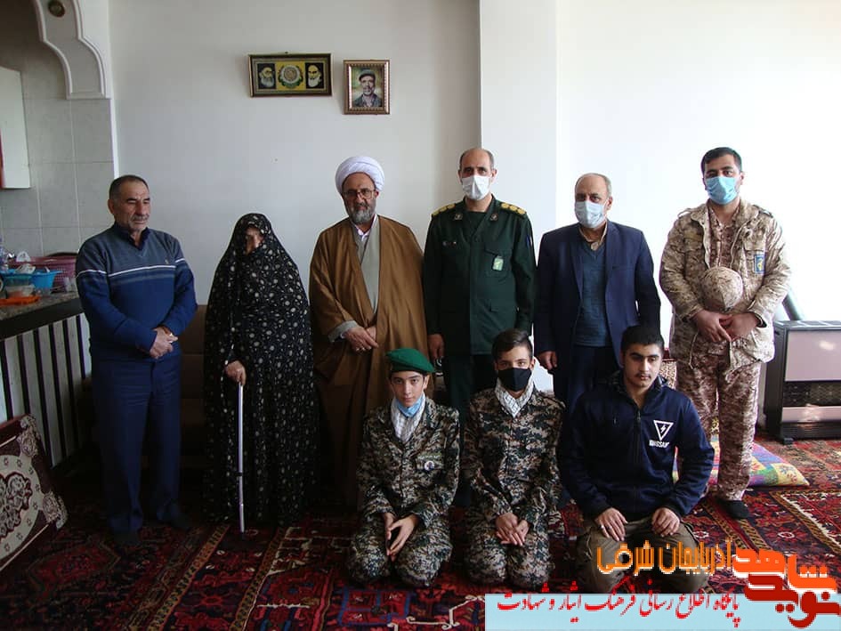 مادران و همسران شهدا شأن و منزلت بالایی دارند
