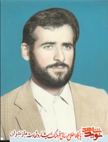 رزمنده اى كه مسئول تبليغات حزب جمهورى اسلامى بود رزمنده اى كه مسئول تبليغات حزب جمهورى اسلامى بود