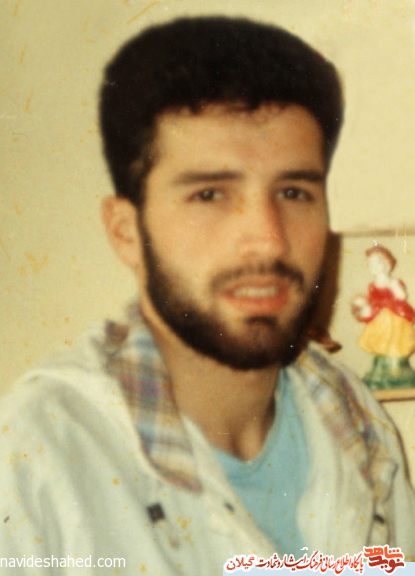 حامی ارزش های انقلاب باشیم حامی ارزش های انقلاب باشیم